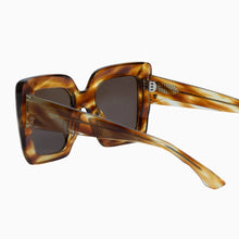 Load image into Gallery viewer, AMOUR SUNGLASSES - BUTTERSCOTCH